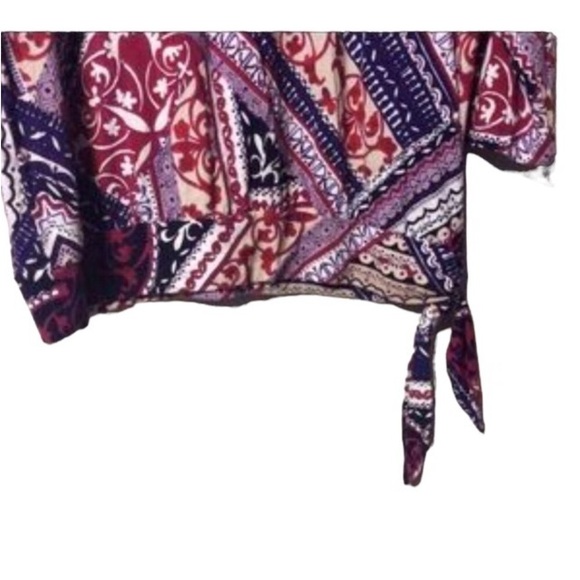 Chico’s Colorful Patriotic Side Tie Blouse Size Large - Picture 4 of 10